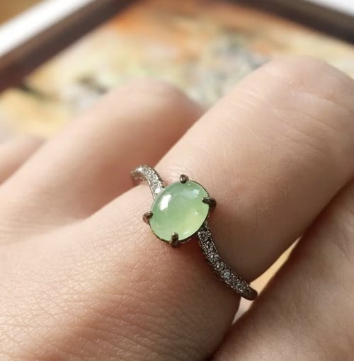 瓔珞珠寶盒 E.L.Jewelry Box 冰綠翡翠蛋面戒指 925純銀鑲嵌 | 天然緬甸玉A貨翡翠 | 送禮
