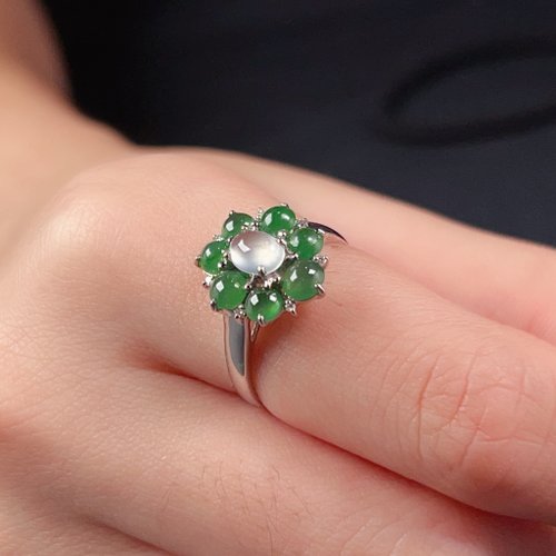 瓔珞珠寶盒 E.L.Jewelry Box 玻璃種翡翠蛋面設計款戒指 18K金鑽石鑲嵌 | 天然緬甸玉翡翠A貨