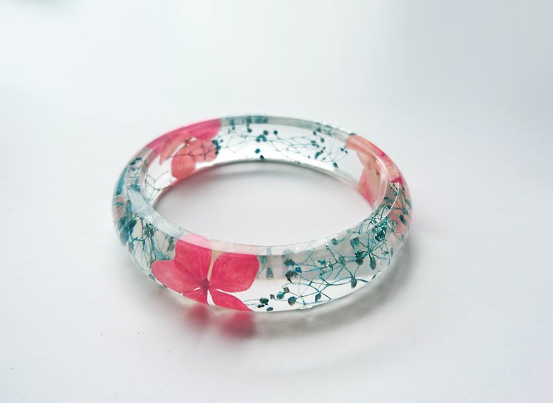 Special Edition Pink Hydrangea blue gypsum Epoxy bracelet - Bracelets - Plastic Pink