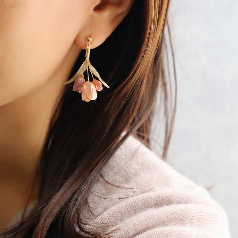 mini tulip bouquet earrings - ต่างหู - เรซิน สึชมพู