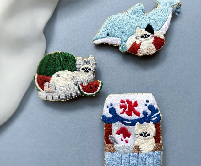 イルカの刺繍ブローチ【受注製作】 - choco mint'S GALLERY