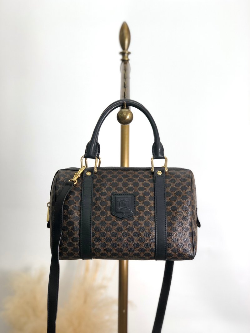 【 日本直送　名牌中古包 】CELINE セリーヌ マカダム ハンドバッグ ブラック ブラゾン型押し PVC レザー 2way ミニボストン xnrmdd - 手提包/手提袋 - 防水材質 黑色