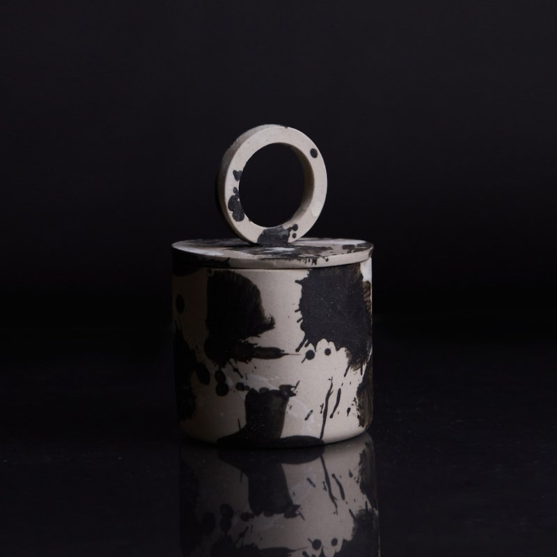 Into the Cloud Series No.10 Minimalist Minimalist Splashing Ink Scented Candle Home Fragrance Pure Hand-made Ceramic Vessels - เทียน/เชิงเทียน - เครื่องลายคราม 