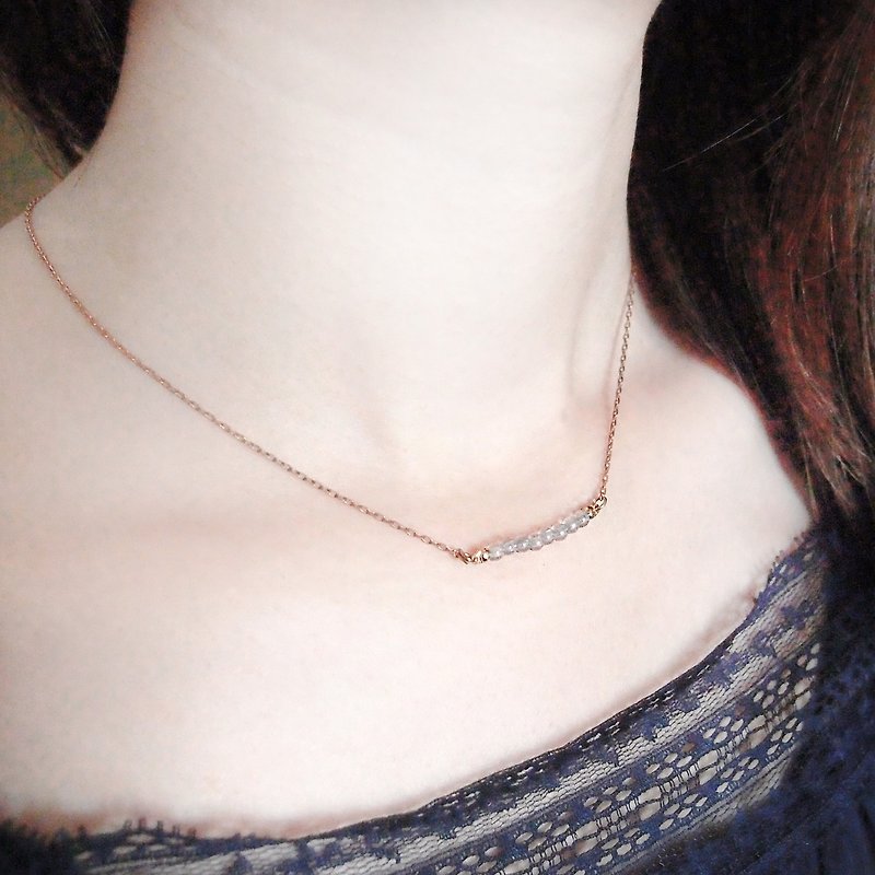 VIIART. The years are quiet-light gray and blue. Antique Bronze bead necklace - สร้อยคอ - โลหะ สีทอง