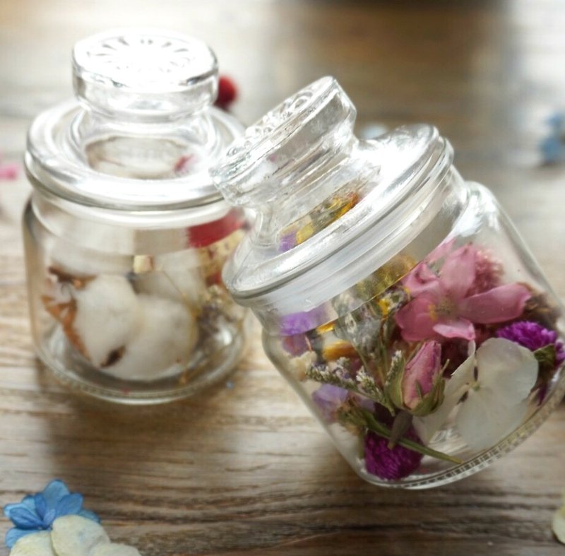 [] Sealed bottle dried flower dried flower fragrance glass fragrance bottle / fragrance / - ของวางตกแต่ง - วัสดุอื่นๆ 