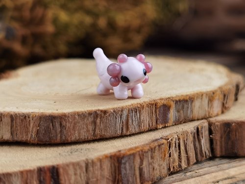 Glass figurines Glass axolotl figurine Tiny axolotl gifts miniature decor -  Shop Myhappyhobby Items for Display - Pinkoi
