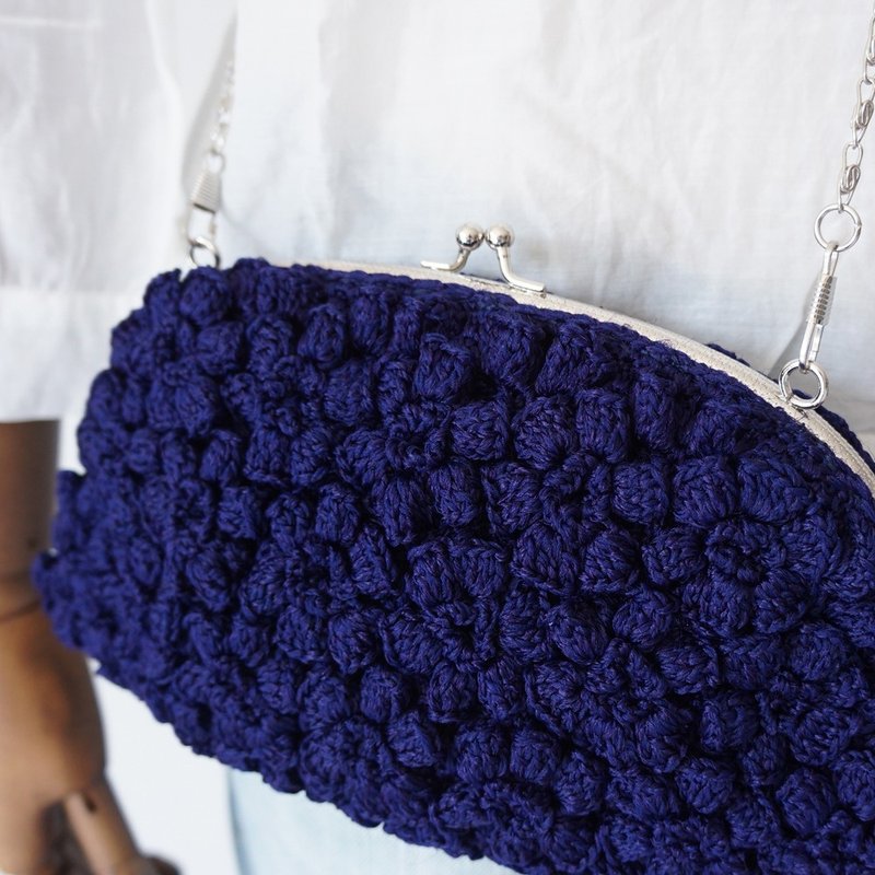Ba-ba handmade Poppy puff knitting hand bag  No.C1592 - 手拿包 - 其他材質 藍色