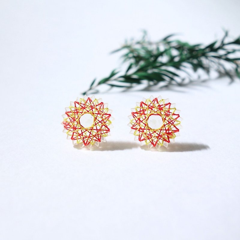 Cheerful red flower earrings / silk thread / minimal / shipping free - Earrings & Clip-ons - Silk Red