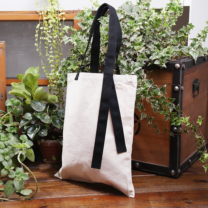 White canvas straight bag | Black strap - กระเป๋าแมสเซนเจอร์ - ผ้าฝ้าย/ผ้าลินิน 