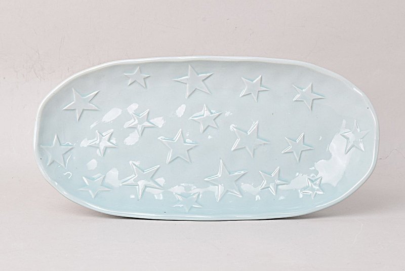 【日本SHINA CASA】Starry系列淡藍色星星橢圓盤/陶盤/沙拉盤/點心盤 - 小碟/醬油碟 - 陶 藍色