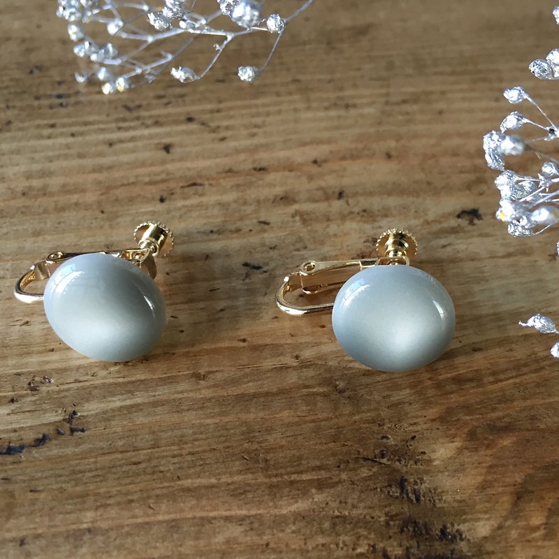 Soft marble color earrings (Gray) - ต่างหู - พลาสติก สีเทา