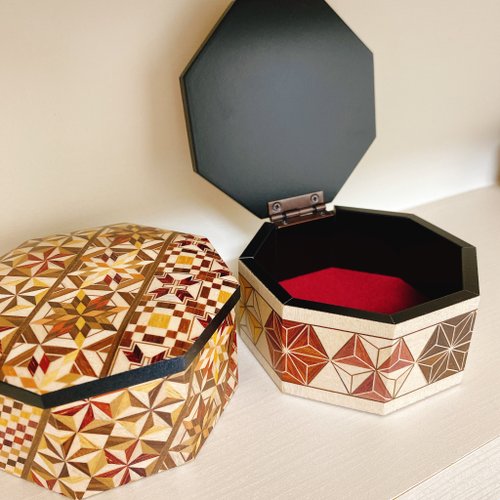 ★寄木細工の収納箱 寄木細工の収納箱 約22cm