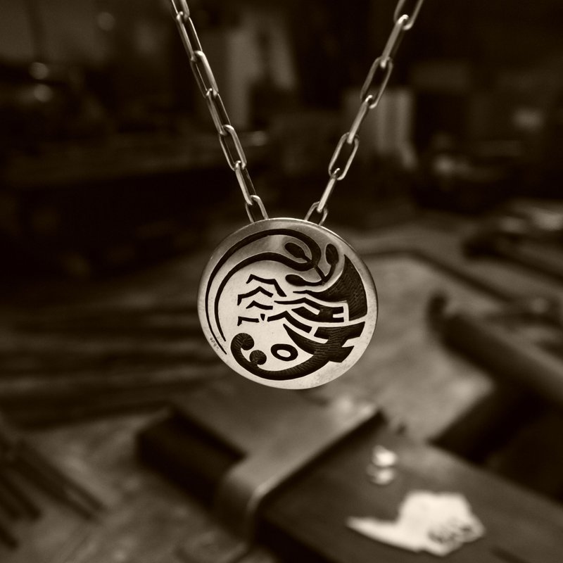 【海老の寿】ペンダントネックレス/和柄オーバーレイシルバー　雑誌掲載商品 - ネックレス - スターリングシルバー シルバー