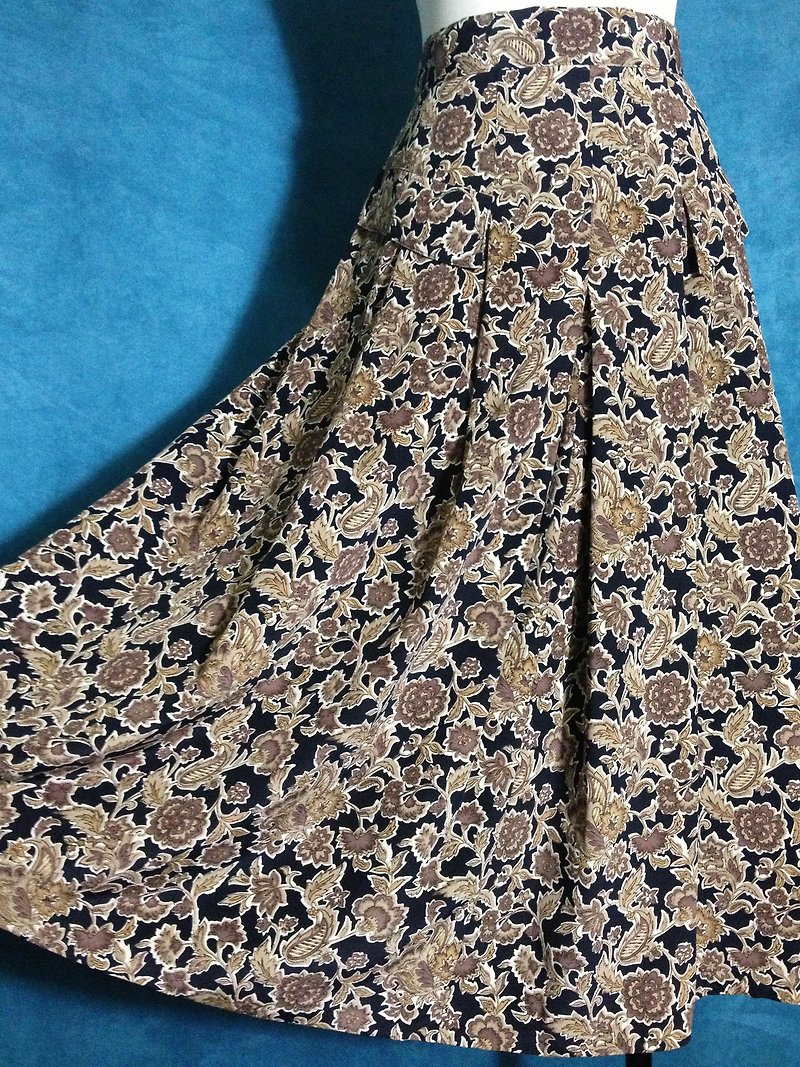 When vintage [antique dress / skirt elegant antique flowers] abroad back VINTAGE - Skirts - Polyester Multicolor
