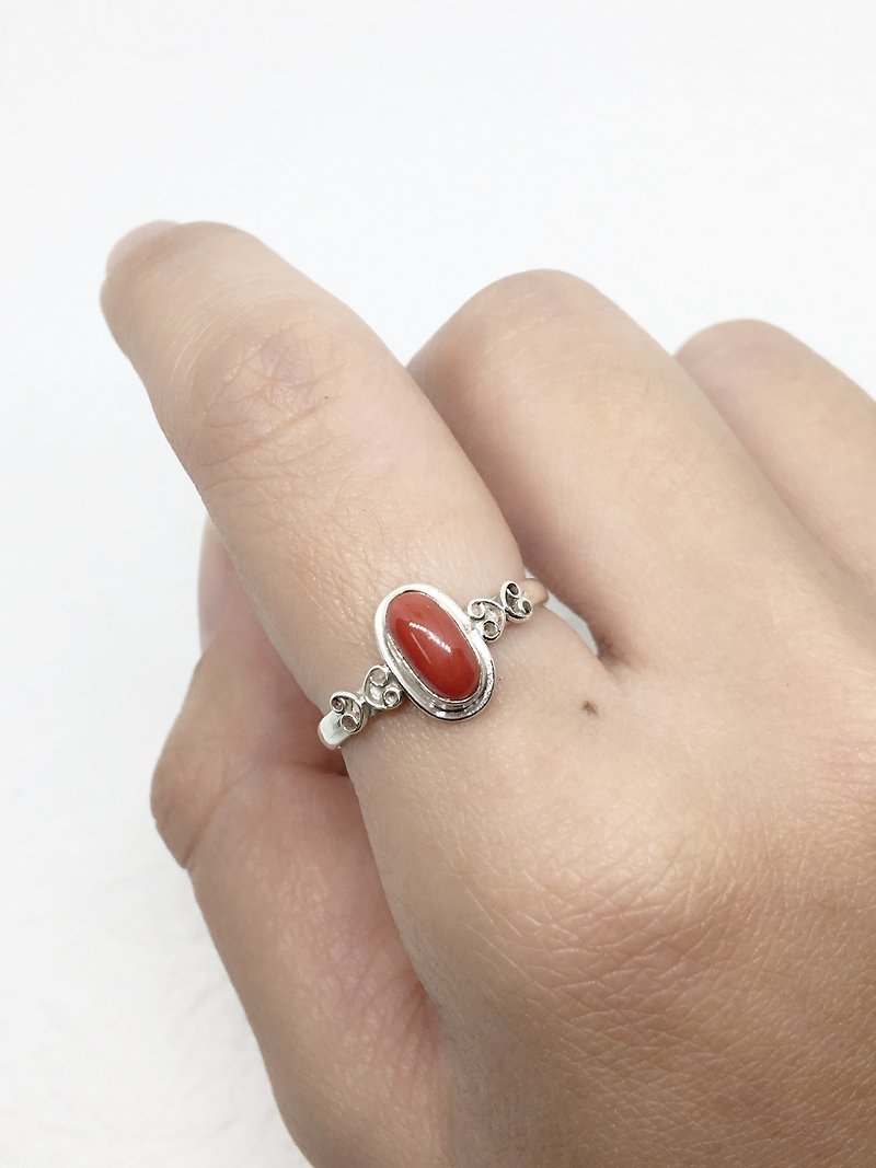 Coral stone 925 sterling silver heart-shaped design ring Nepal handmade inlay - แหวนทั่วไป - เครื่องเพชรพลอย สีแดง