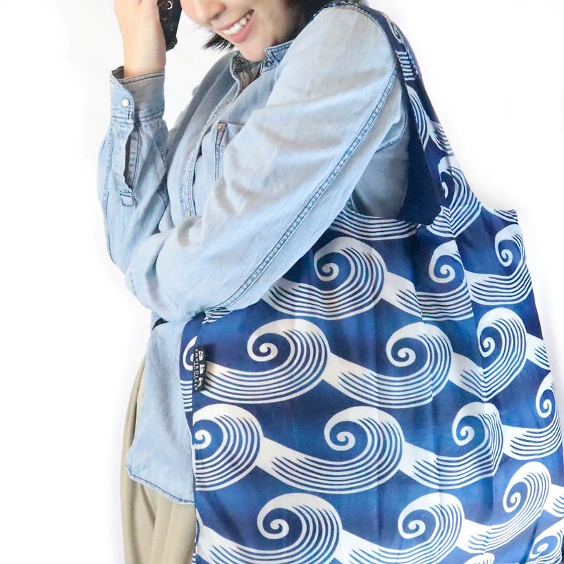 ENVIROSAX Australian Reusable Shopping Bag-Tokyo Waves - Messenger Bags & Sling Bags - Polyester Multicolor