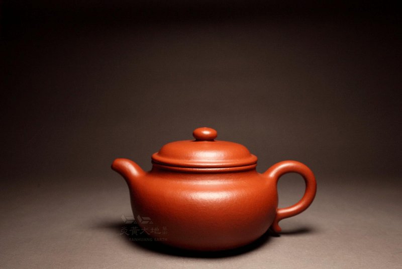 [Antique 7] National Arts and Crafts Artist Wu Qixin Huanglongshan Zhuni Dahongpao 480cc - Teapots & Teacups - Pottery Red