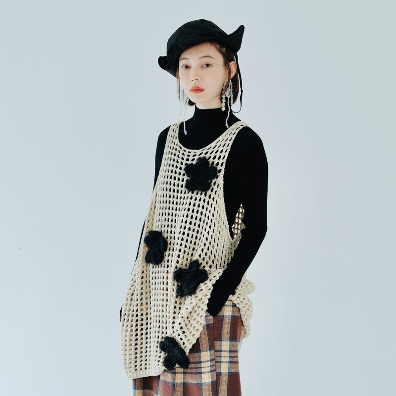 黑色立體大花朵 鏤空針織背心 / 長背心 - 女毛衣/針織衫 - 棉．麻 白色