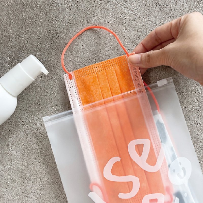 UseMe / travel waterproof zipper bag (S/M/L) - Toiletry Bags & Pouches - Plastic Transparent