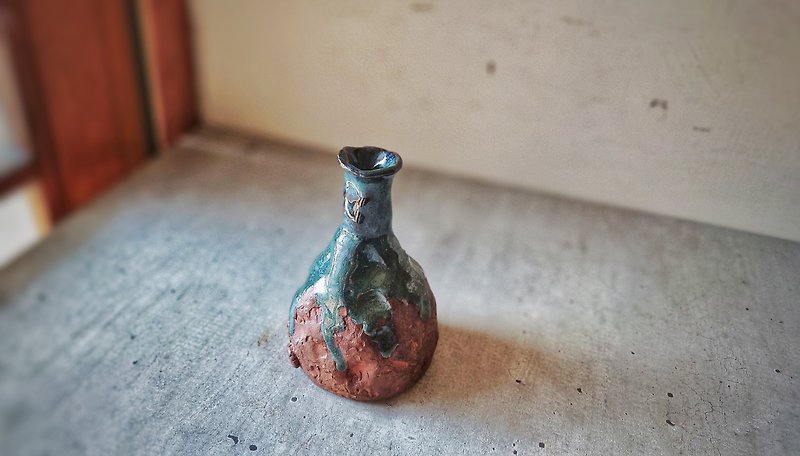 艶をかけられた小さな花瓶 - 置物 - 陶器 グリーン