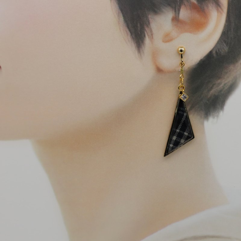 triangle.l_monotone check pattern - Earrings & Clip-ons - Other Metals Black