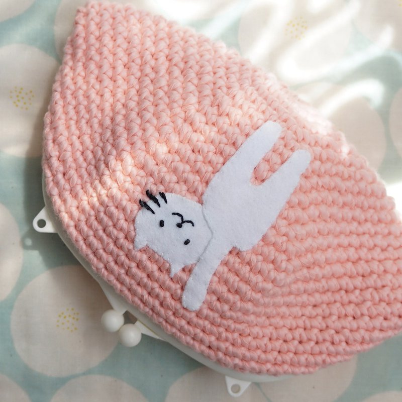 Ba-ba handmade Crochet pouch No.C1458 - 化妝包/收納袋 - 其他材質 粉紅色