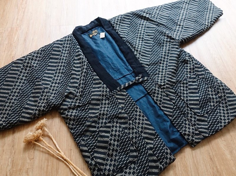 Vintage kimono / 绊 wrapped no.44 - Men's Coats & Jackets - Polyester Multicolor