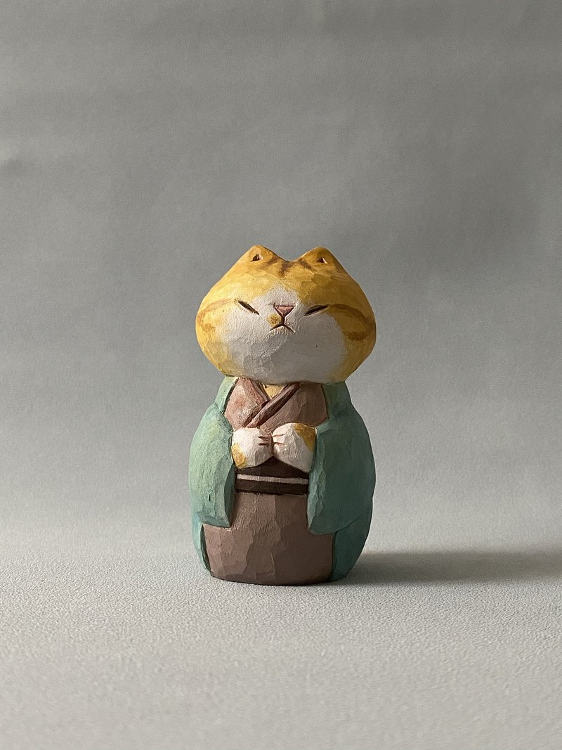 Japanese Kimono Cat Carving (Blue) - ของวางตกแต่ง - ไม้ สีน้ำเงิน