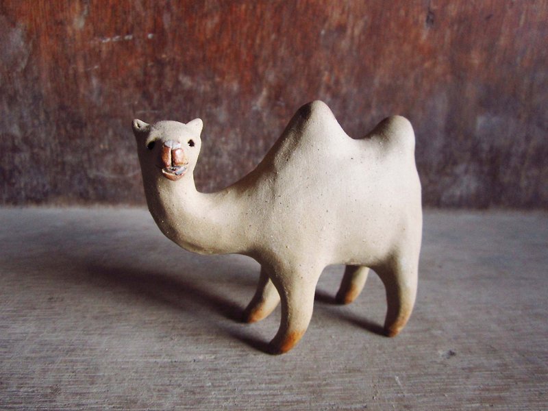 Camel - bimodal - Pottery & Ceramics - Pottery 