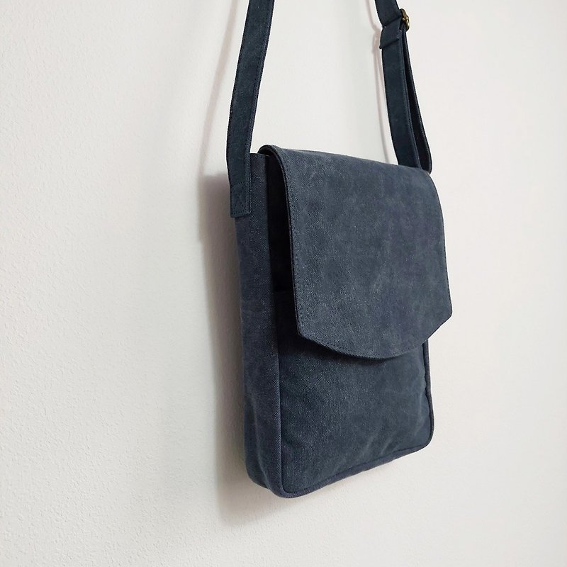 Limited edition/washed canvas/single shoulder side crossbody/casual bag - iron gray blue - Messenger Bags & Sling Bags - Cotton & Hemp Blue