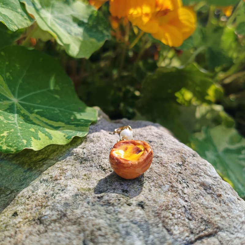 小小的葡式蛋塔 手工吊飾/飾品/袖珍黏土-3minutes - 吊飾/掛飾 - 黏土 橘色