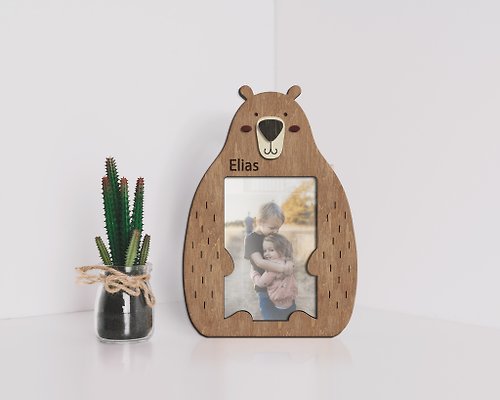 Mr.Carpenter Store Personalized bear photo frame Custom name nursery wall decor Kids picture frame