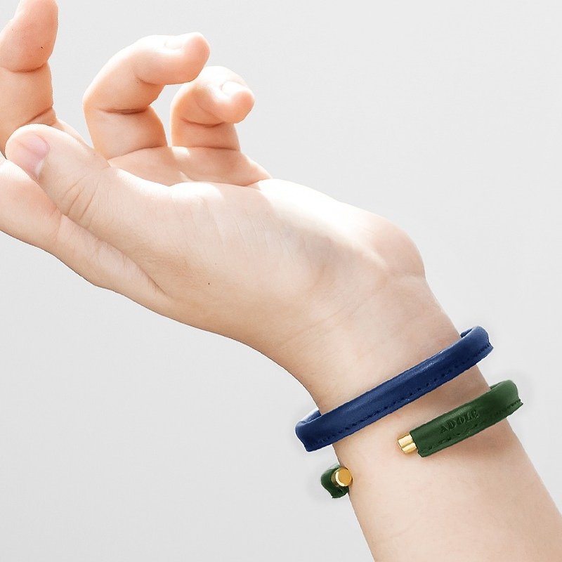 Gemini leather monochrome bracelet / green, blue - สร้อยข้อมือ - หนังแท้ 
