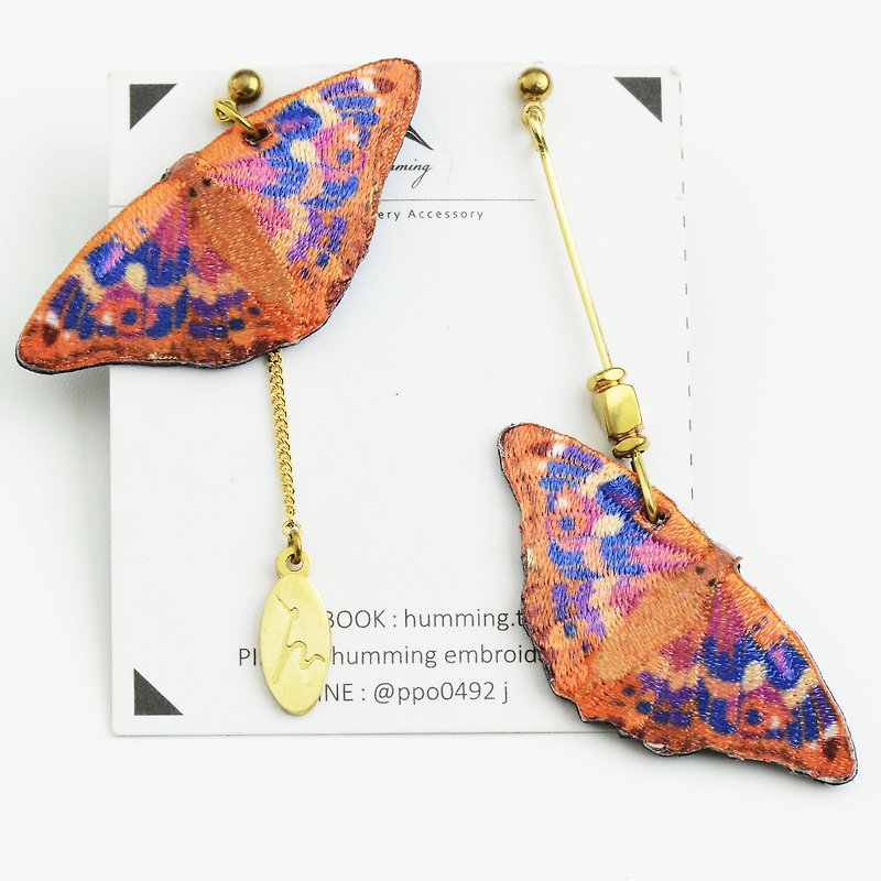humming-  Apatura Ilia / Butterfly/Embroidery earrings - Earrings & Clip-ons - Thread Multicolor