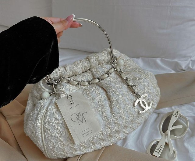 CHANEL　シャネル　ノベルティ　ツィードバック　ホワイト　白 中古 バッグ シャネル シャネル ツイード アロイ オフホワイト バッグ