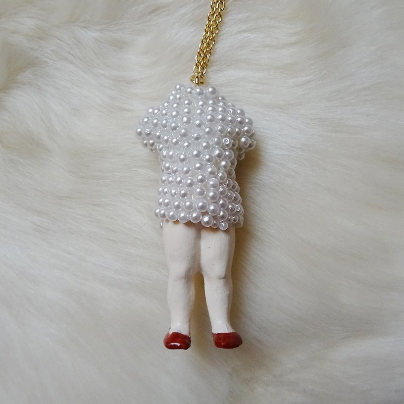 Pearl Doll Necklace / Red - สร้อยคอ - พลาสติก สีแดง