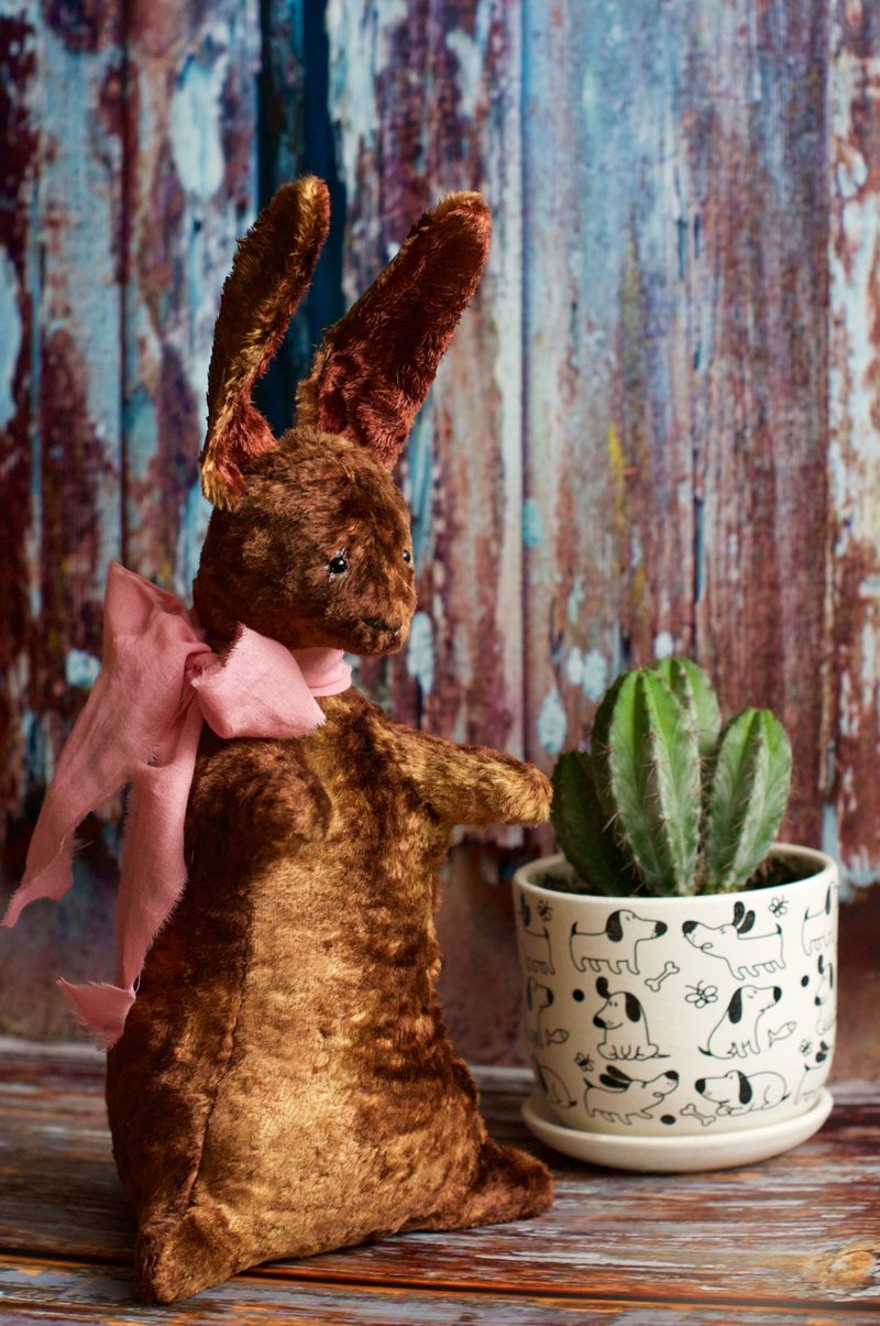 Big Velveteen Rabbit  2023 year symbol - 玩偶/公仔 - 其他材質 咖啡色