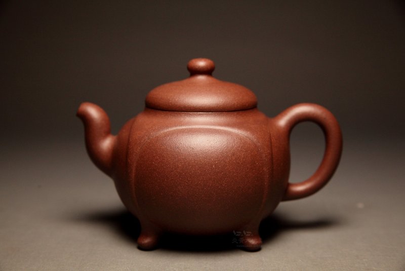 【鼎盛四方】炎黃大地藝術 龍山堂 四號深井底槽青 200cc - 茶壺/茶杯/茶具 - 陶 咖啡色