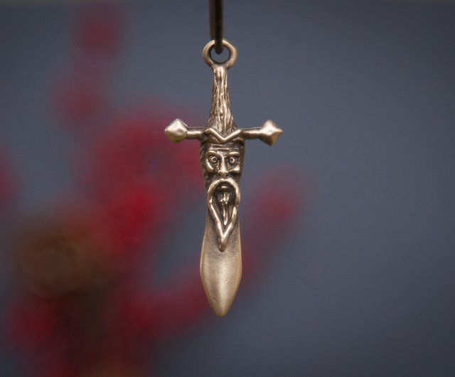 異教の剣のペンダント。バイキング神のペンダント.神の武器の宝石