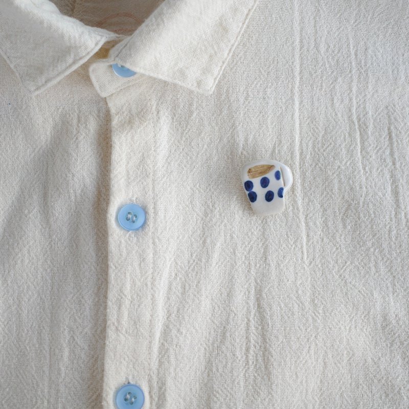 coffee cup brooch / handmade ceramic - 胸針 - 陶 藍色