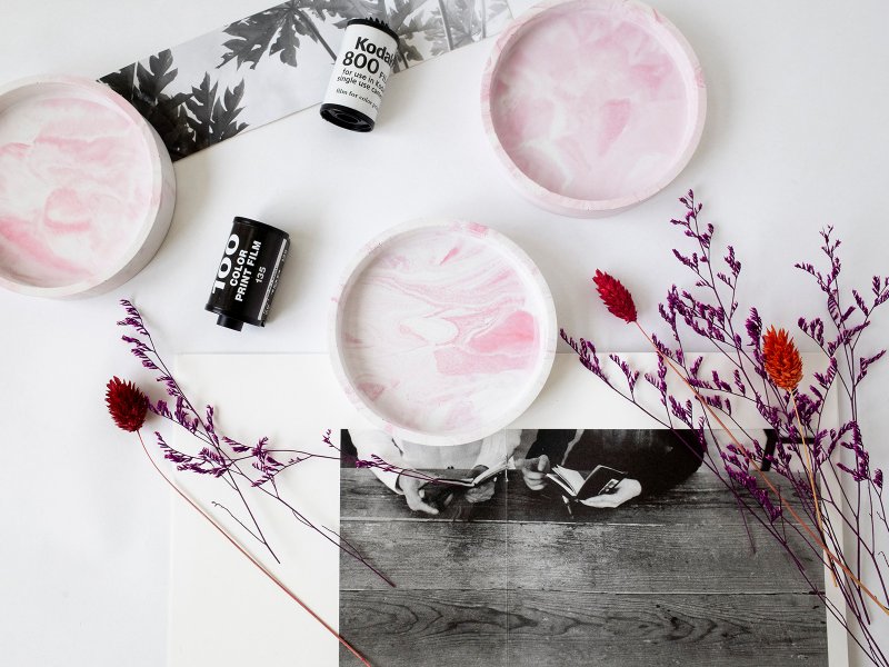 無所視室│城市幾何學 圓形純粹水泥盤 S,M 渲染 - 豉油碟/小碟/醬油碟 - 水泥 銀色