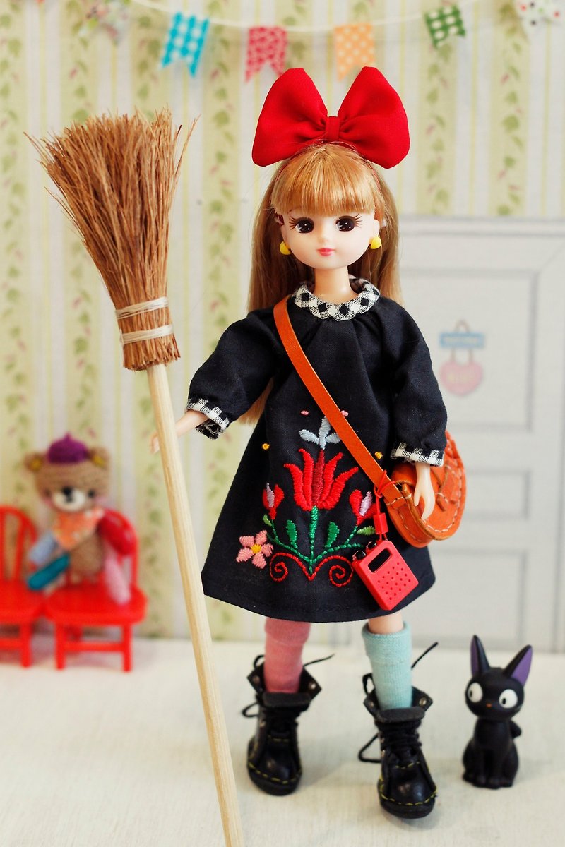 Lika doll size handmade flower embroidery witch dress - ชุดเดรส - ผ้าฝ้าย/ผ้าลินิน หลากหลายสี