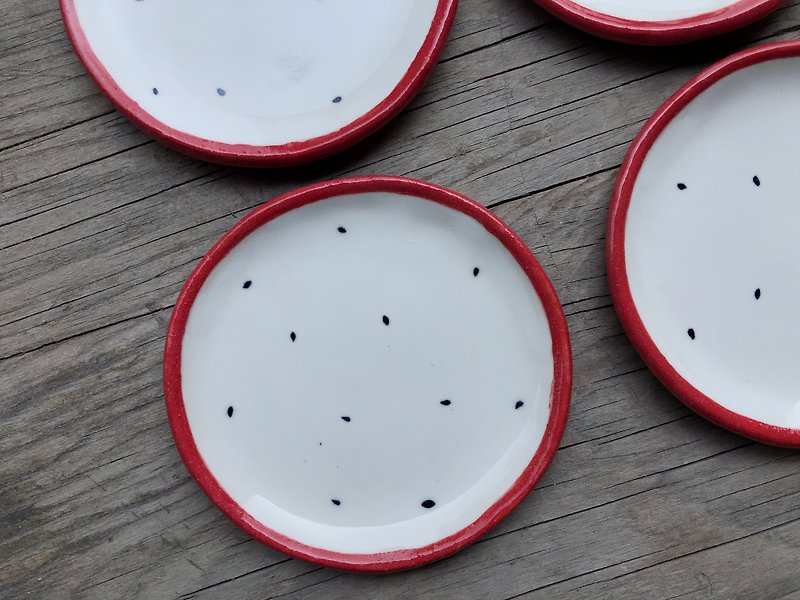 Pitaya-Shaped Dish - จานเล็ก - เครื่องลายคราม สีแดง