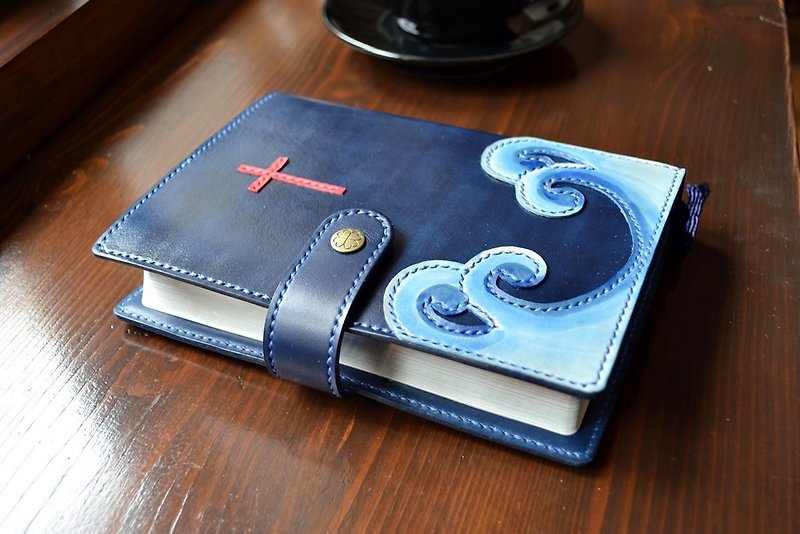 Genuine leather handmade Bible book cover Cross Moses parted the sea (paper Bible not included) Customized - Book Covers - Genuine Leather Multicolor