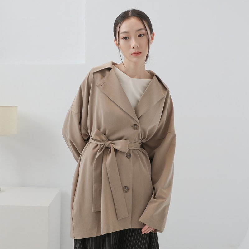 【經典原創】Jiaren_佳人風衣外套_CLO513_卡其 - 女大衣/外套 - 聚酯纖維 卡其色