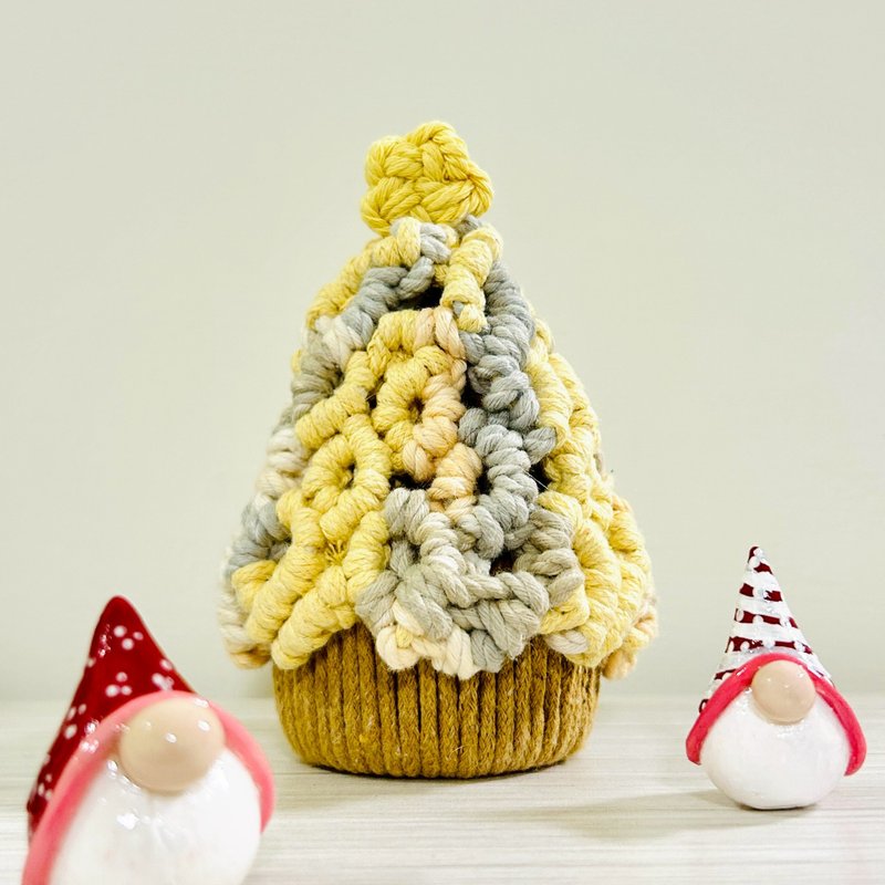【手工製作】鉤針聖誕樹 耳環陳列 聖誕擺設 附聖誕燈串１條 - 擺飾/家飾品 - 棉．麻 多色