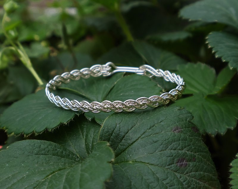 Cultural coins | Tainan metalworking | Bohemian style bracelets | Sterling silver braiding | Couple bracelets | Advanced courses - Metalsmithing/Accessories - Sterling Silver 