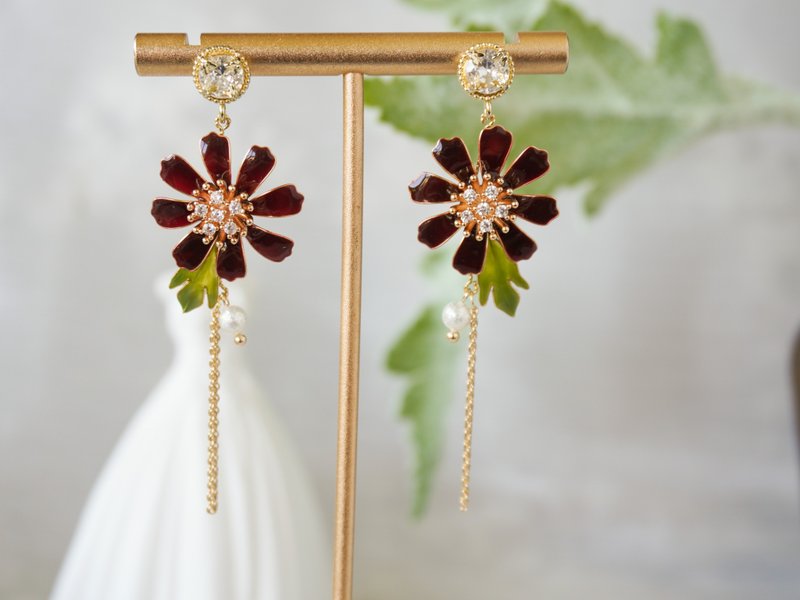 [Chocolate Autumn Flowers] Handmade original earrings Bronze resin crystal flower bridal holiday gift - Earrings & Clip-ons - Resin Multicolor