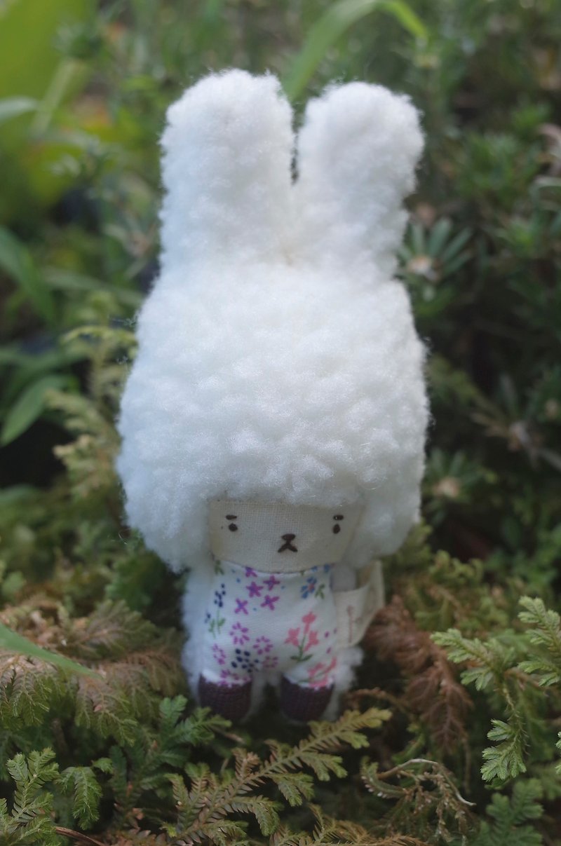 Dou's little rabbit - blue colorful flowers - white snow hair - 2018097 - Charms - Cotton & Hemp White