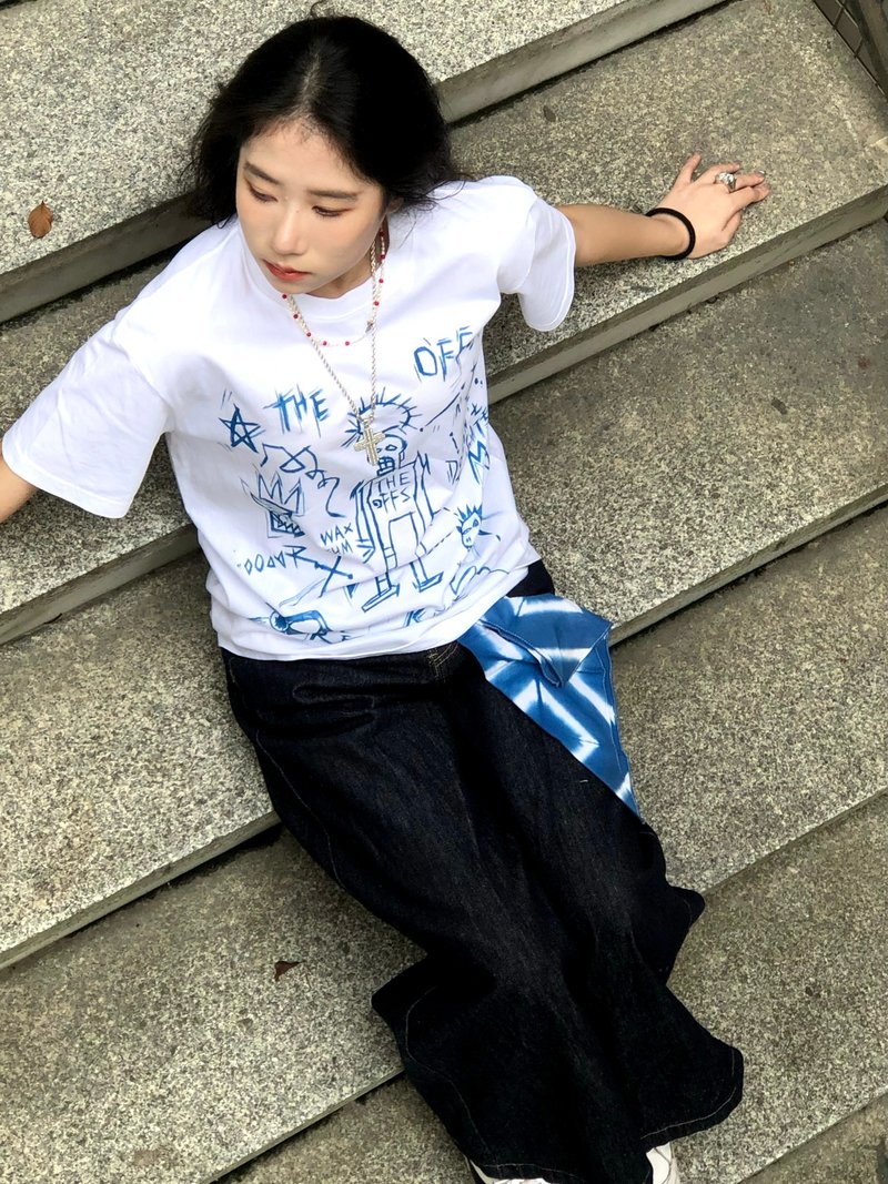 Remake cyanotype hand-painted basquiat graffiti cotton short sleeve heavy 240G - เสื้อยืดผู้หญิง - ผ้าฝ้าย/ผ้าลินิน สีน้ำเงิน